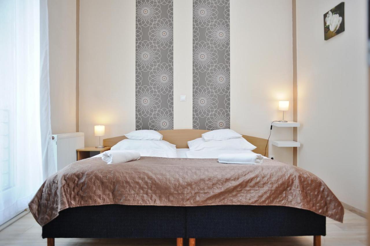 Papillon Apartment Budapest Extérieur photo